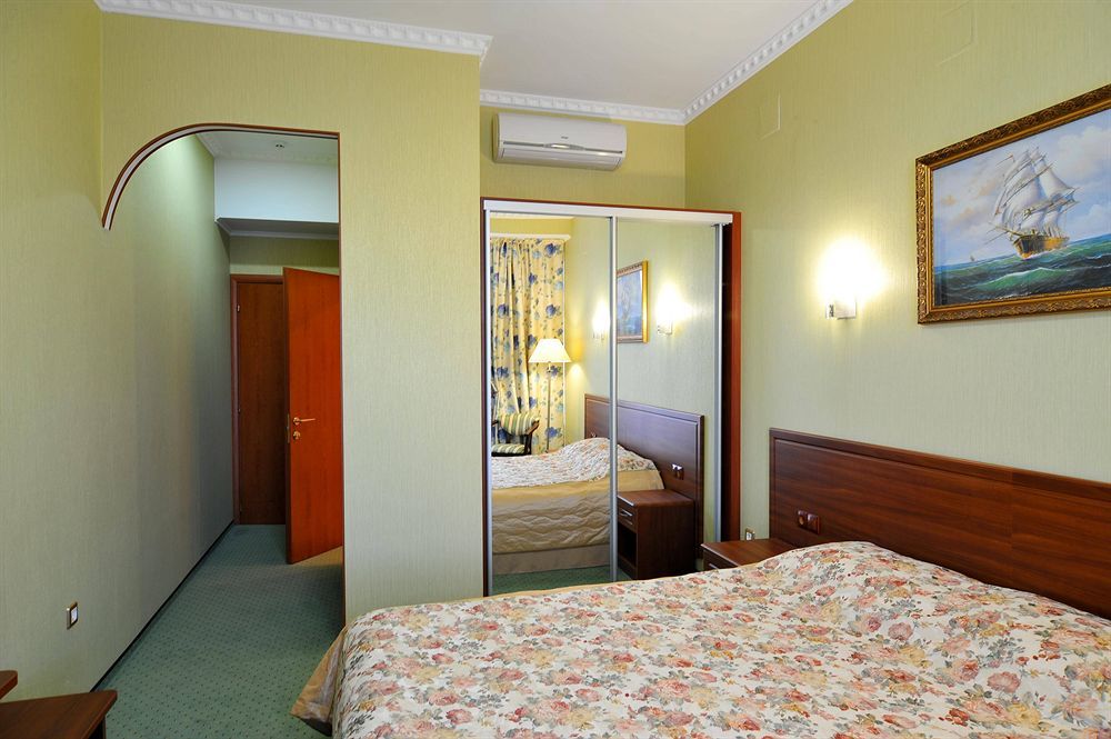 Park Hotel Stavropol Ngoại thất bức ảnh