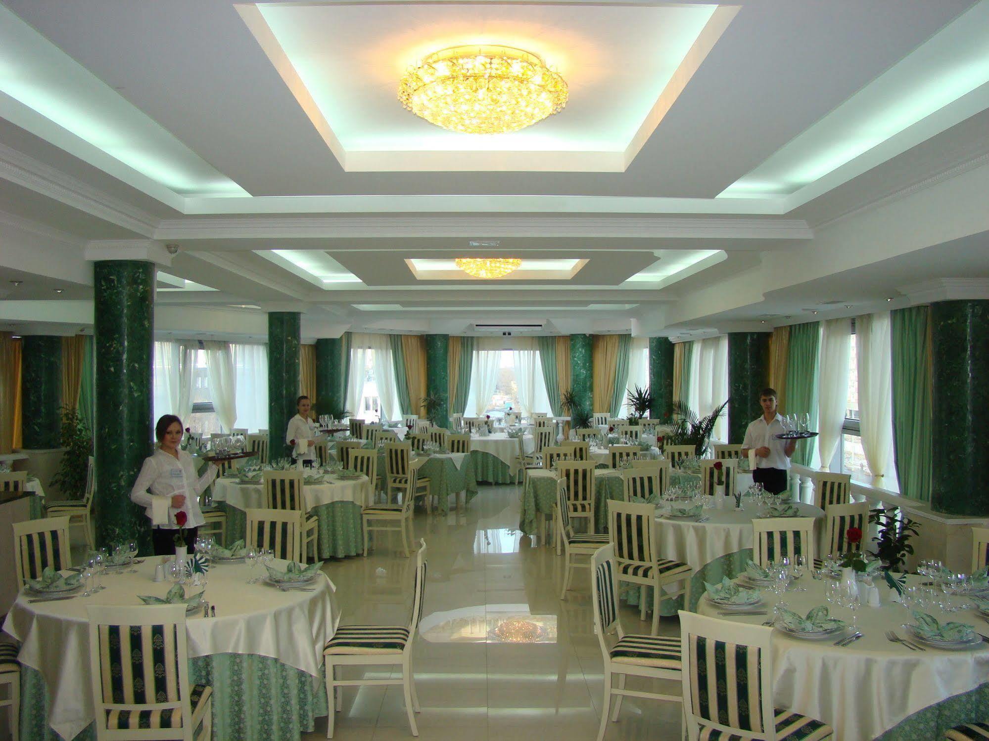 Park Hotel Stavropol Ngoại thất bức ảnh