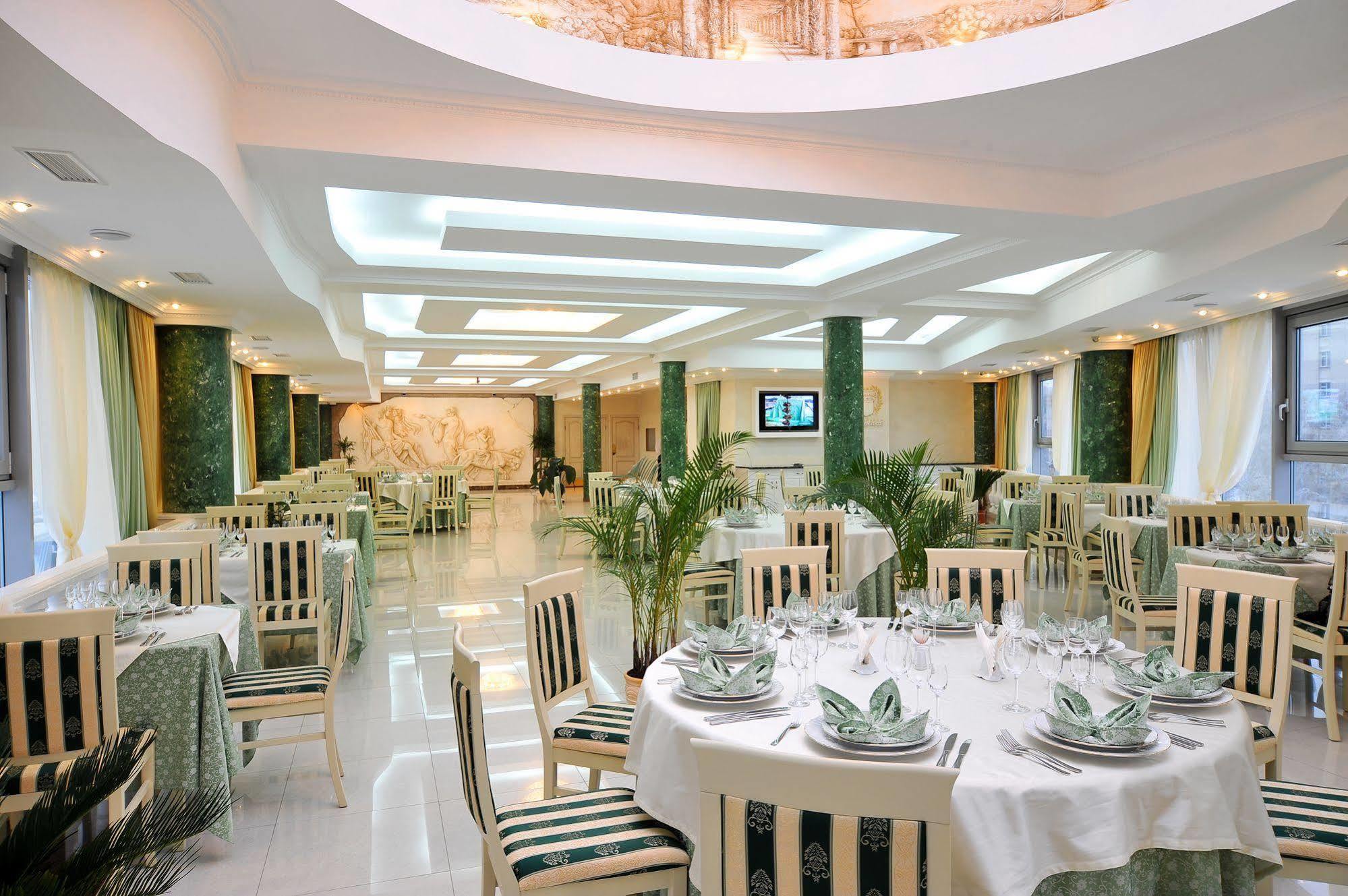 Park Hotel Stavropol Ngoại thất bức ảnh