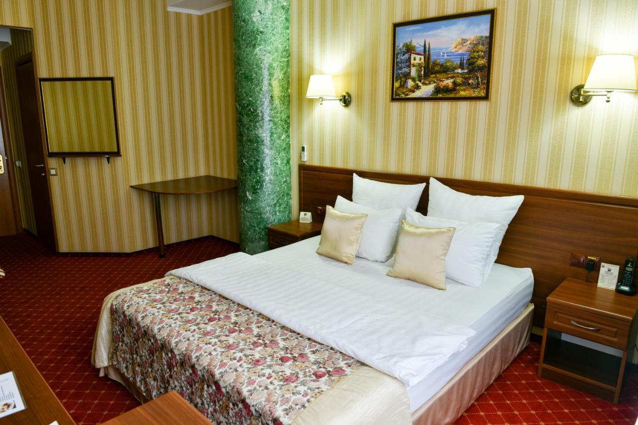 Park Hotel Stavropol Ngoại thất bức ảnh